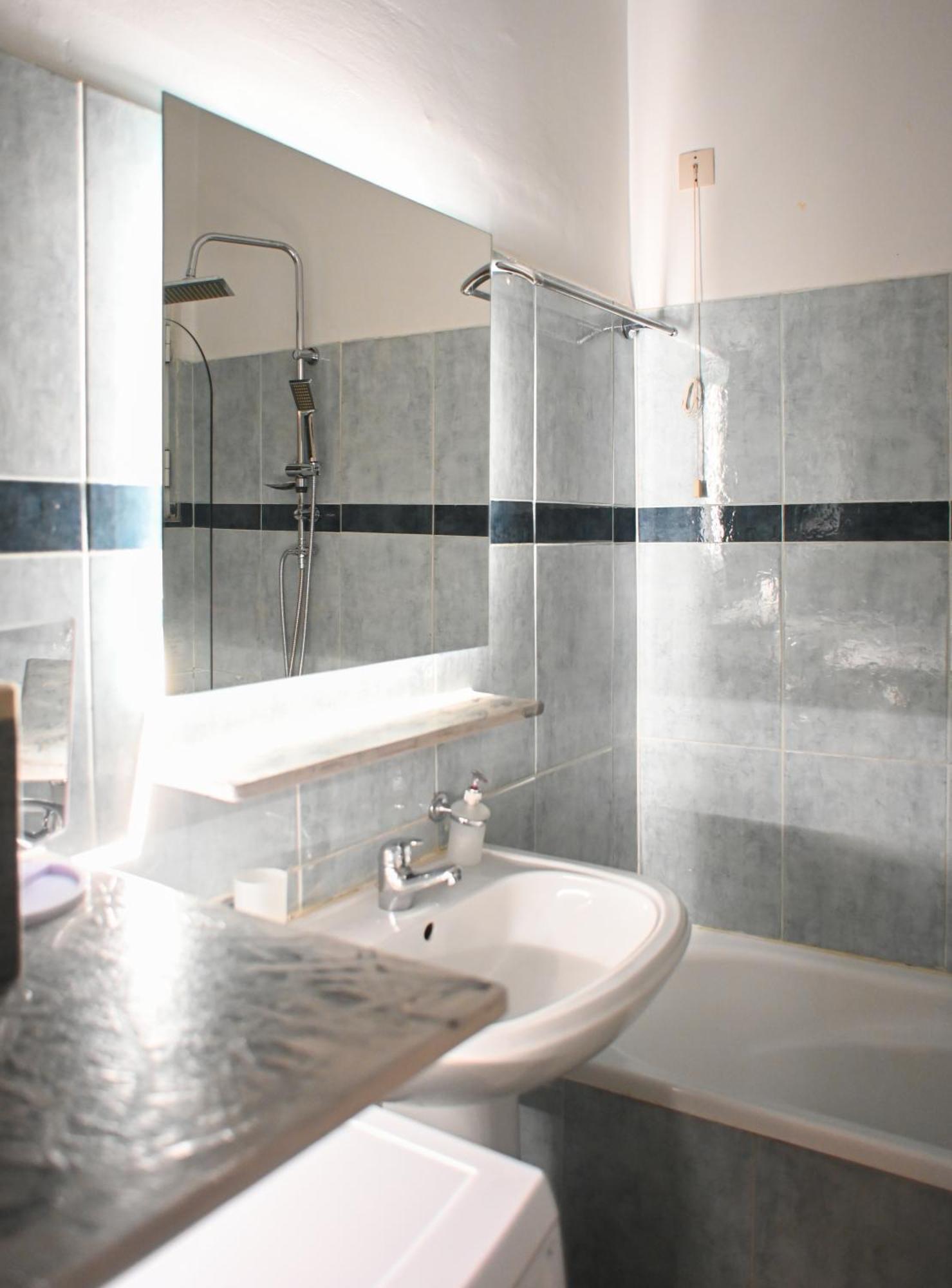Kostas Home By Bill Apartments باترا المظهر الخارجي الصورة