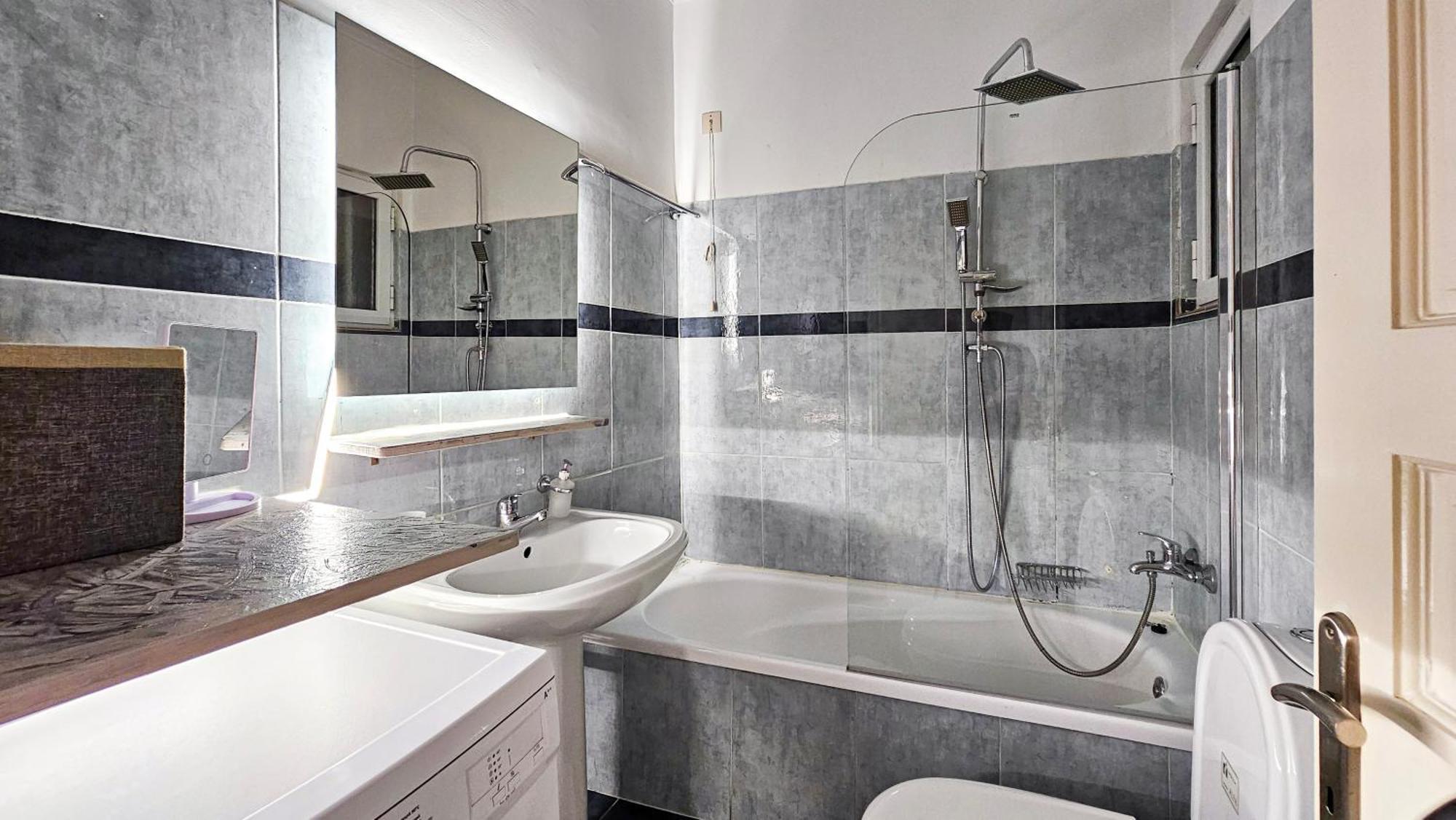 Kostas Home By Bill Apartments باترا المظهر الخارجي الصورة